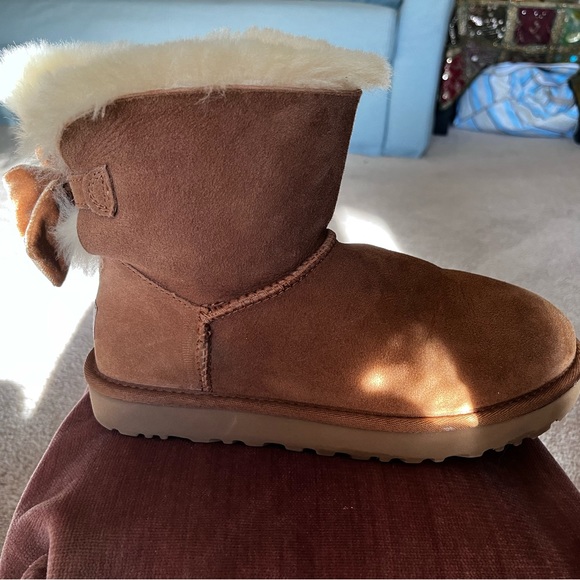 UGG Australia 1092972 chestnut  7 US Mini Bailey Bow II Winter Boots - Picture 8 of 13